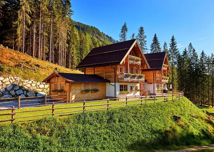 Almidylle In Sankt Martin Am Tennengebirge By Interhome * ザンクト・マルティン・アム・テンネンゲビルゲ